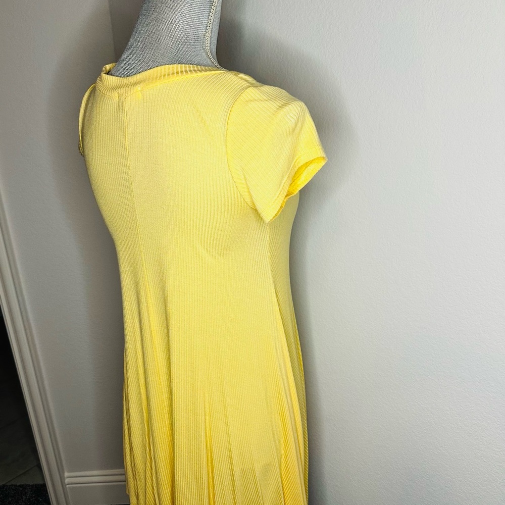 Yellow Ribbed Button-Front Dress size small - Picture 3 of 4